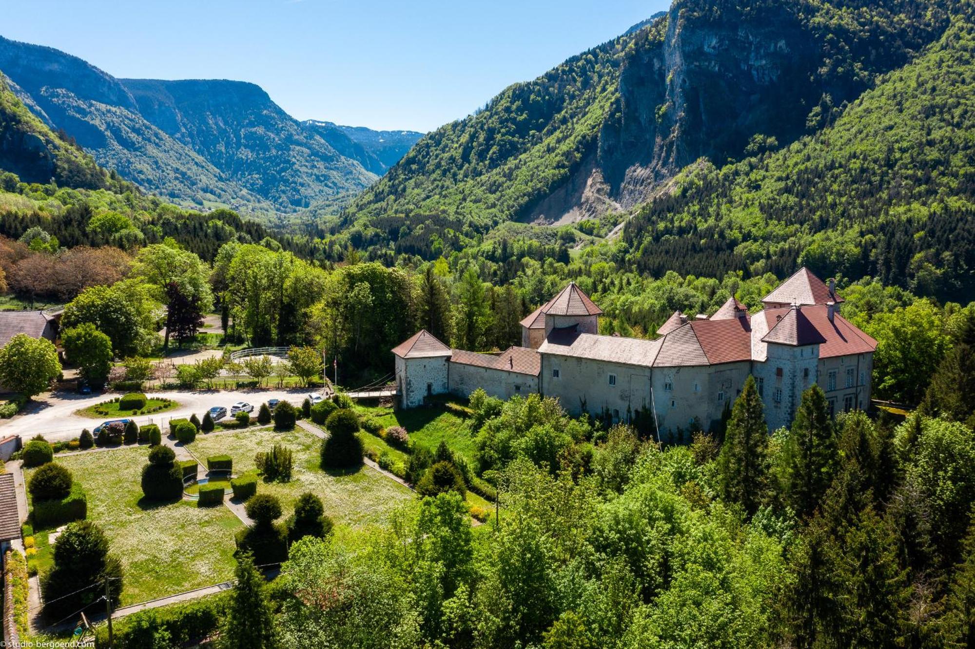 Chateau De Thorens Bagian luar foto
